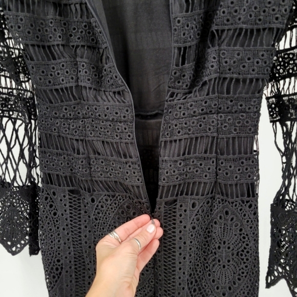 NWOT BOOHOO Embroidered Lace Panel Midi Dress Black - Picture 11 of 15